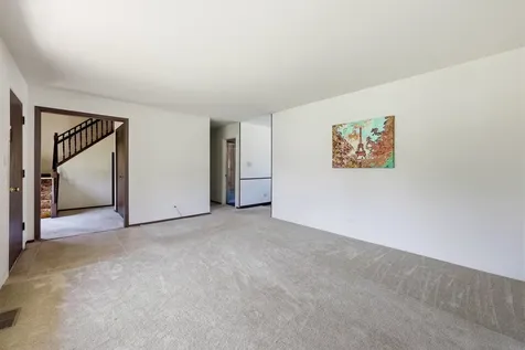 264 Tanglewood Drive Elk Grove Village IL 60007