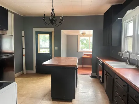1415 North Park Avenue Herrin IL 62948