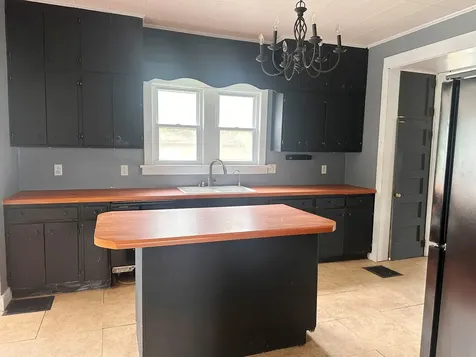 1415 North Park Avenue Herrin IL 62948