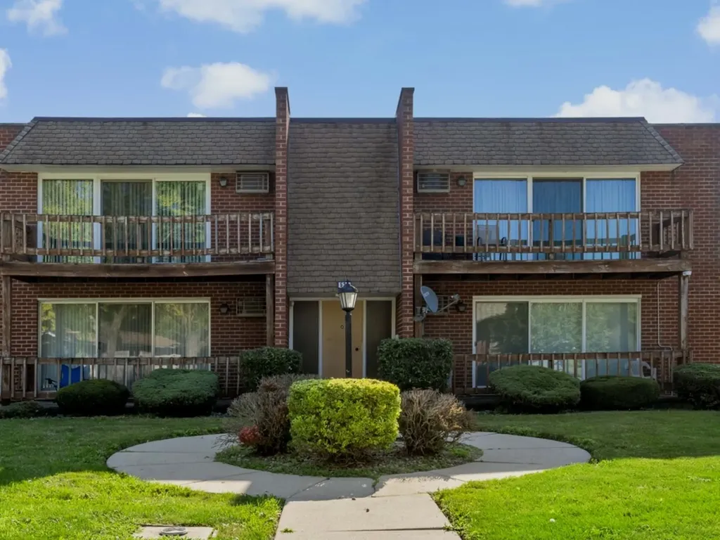 535 North Pleasant Drive Glenwood IL 60425