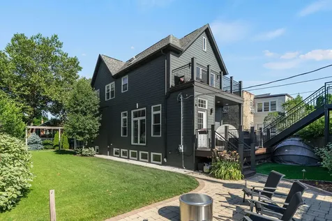 4037 North Richmond Street Chicago IL 60618