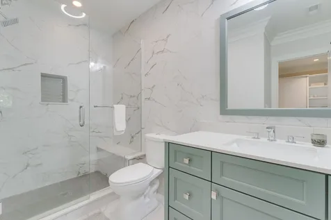 4037 North Richmond Street Chicago IL 60618