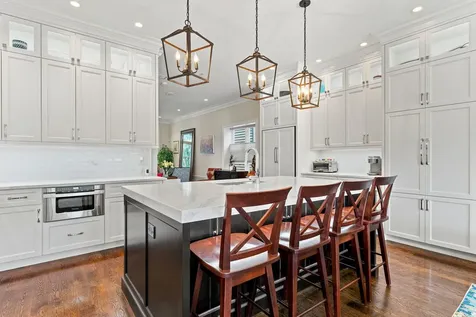 4037 North Richmond Street Chicago IL 60618