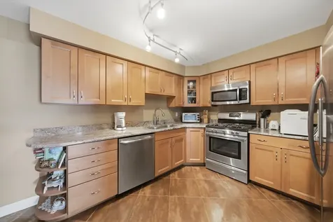 11132 South 84th Avenue Palos Hills IL 60465