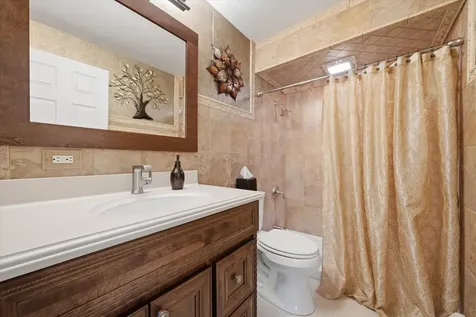 11132 South 84th Avenue Palos Hills IL 60465