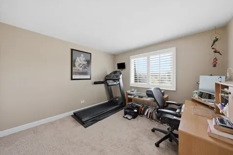 11132 South 84th Avenue Palos Hills IL 60465