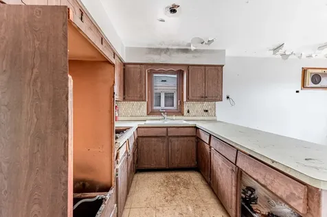 1633 Downs Drive Calumet City IL 60409