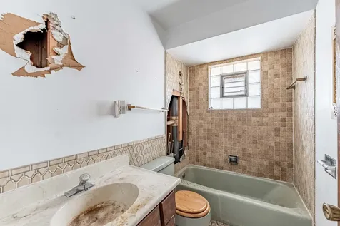 1633 Downs Drive Calumet City IL 60409