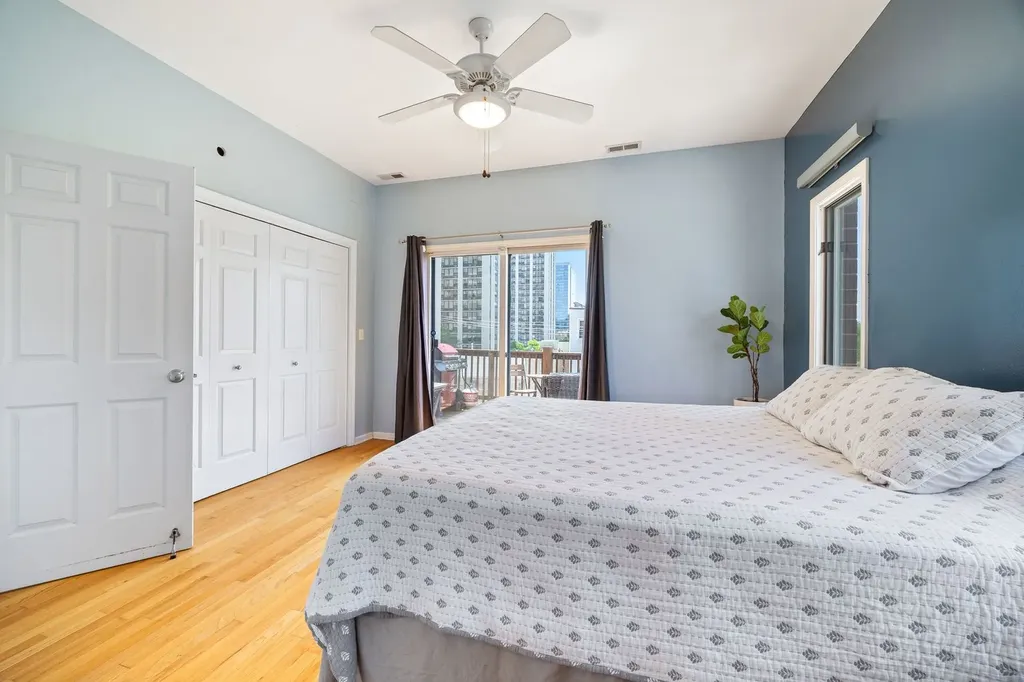 825 West Eastwood Avenue Chicago IL 60640