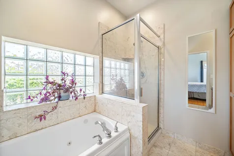 825 West Eastwood Avenue Chicago IL 60640