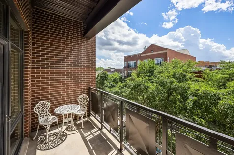2326 West Giddings Street Chicago IL 60625