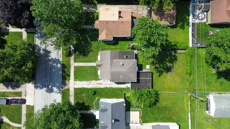 18342 Wildwood Avenue Lansing IL 60438