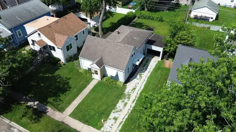 18342 Wildwood Avenue Lansing IL 60438