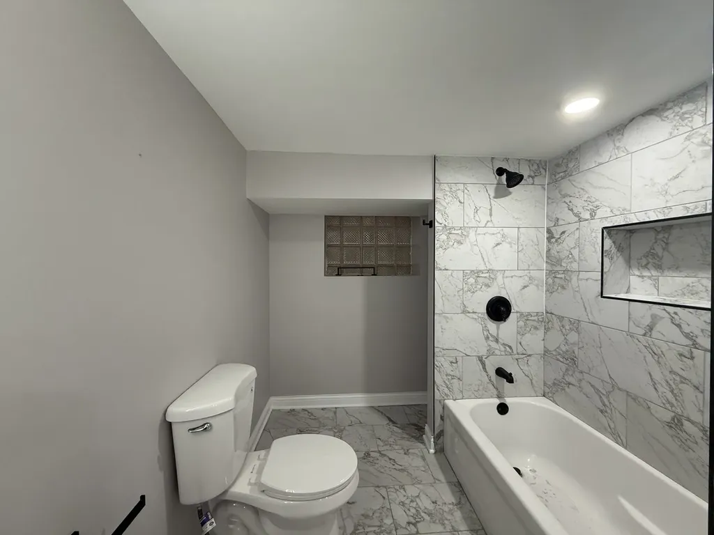 7932 South Champlain Avenue Chicago IL 60619