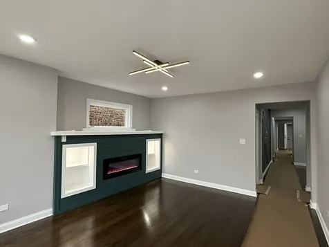7932 South Champlain Avenue Chicago IL 60619