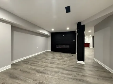 7932 South Champlain Avenue Chicago IL 60619