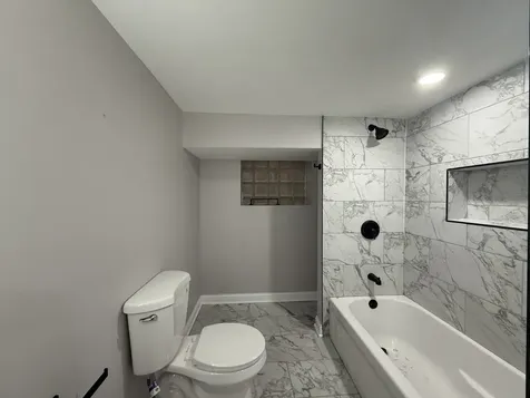 7932 South Champlain Avenue Chicago IL 60619