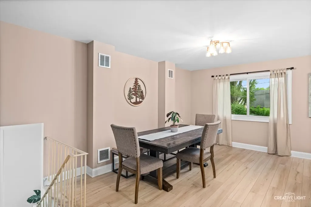 337 East Briarcliff Road Bolingbrook IL 60440