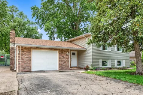 337 East Briarcliff Road Bolingbrook IL 60440