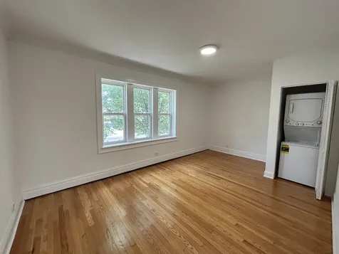 3018 North Karlov Avenue Chicago IL 60641