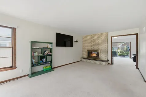 482 Royal Oaks Drive Wood Dale IL 60191
