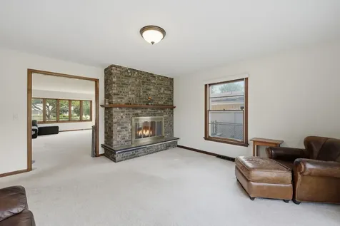 482 Royal Oaks Drive Wood Dale IL 60191