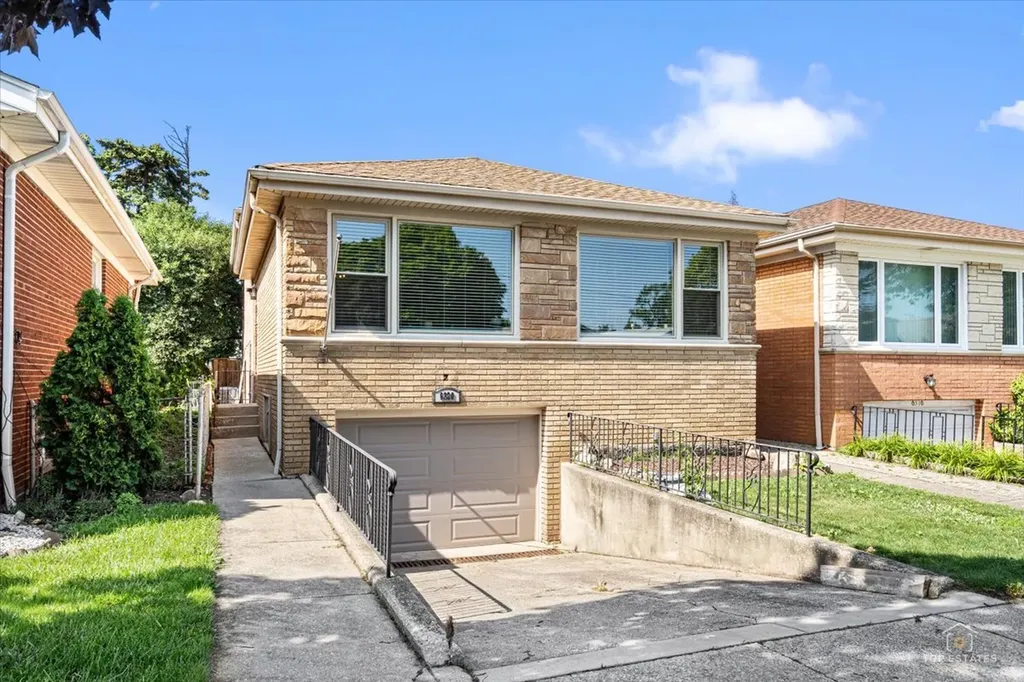 6320 West Lawrence Avenue Chicago IL 60630