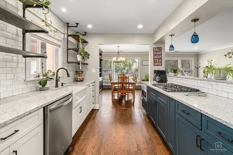 6320 West Lawrence Avenue Chicago IL 60630
