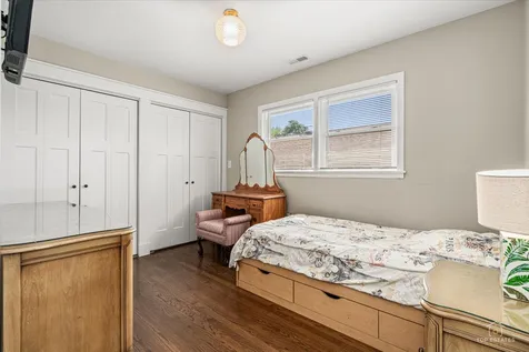 6320 West Lawrence Avenue Chicago IL 60630