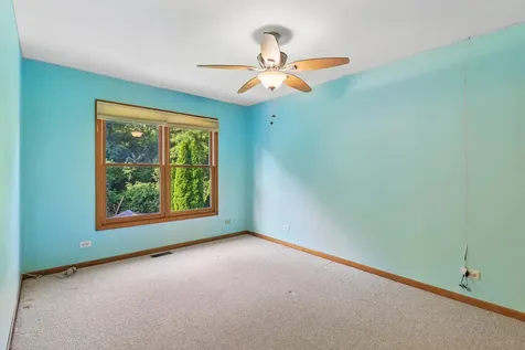 322 Chesapeake Lane Bloomingdale IL 60108
