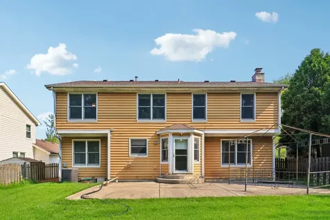 322 Chesapeake Lane Bloomingdale IL 60108