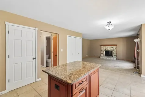 322 Chesapeake Lane Bloomingdale IL 60108