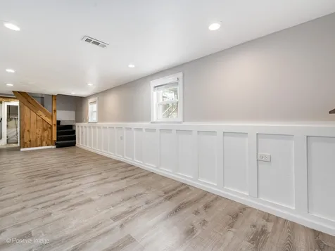 827 Thomas Avenue Forest Park IL 60130