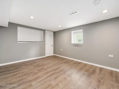 827 Thomas Avenue Forest Park IL 60130