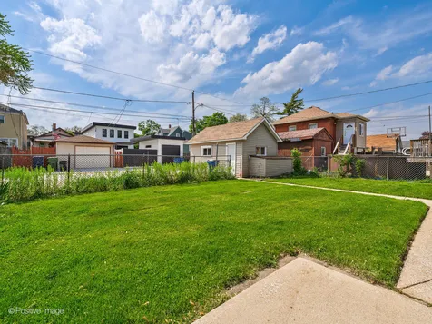 827 Thomas Avenue Forest Park IL 60130