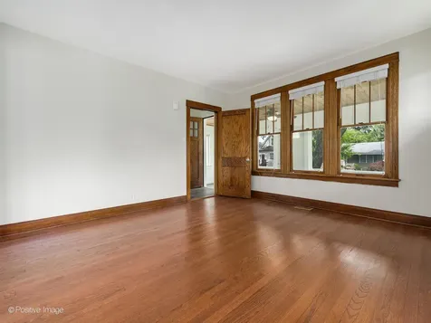 827 Thomas Avenue Forest Park IL 60130
