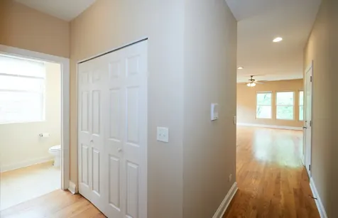 1609 West Farwell Avenue Chicago IL 60626
