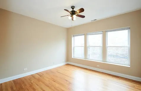 1609 West Farwell Avenue Chicago IL 60626