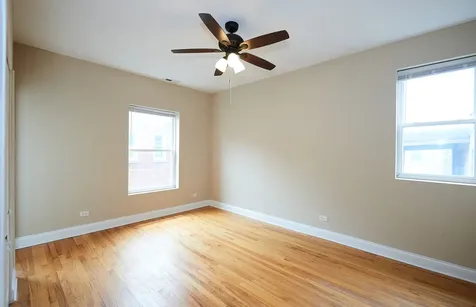 1609 West Farwell Avenue Chicago IL 60626