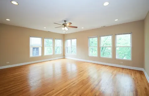 1609 West Farwell Avenue Chicago IL 60626