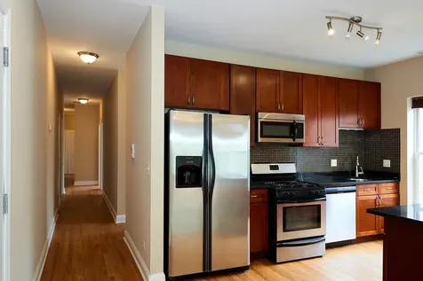 1609 West Farwell Avenue Chicago IL 60626