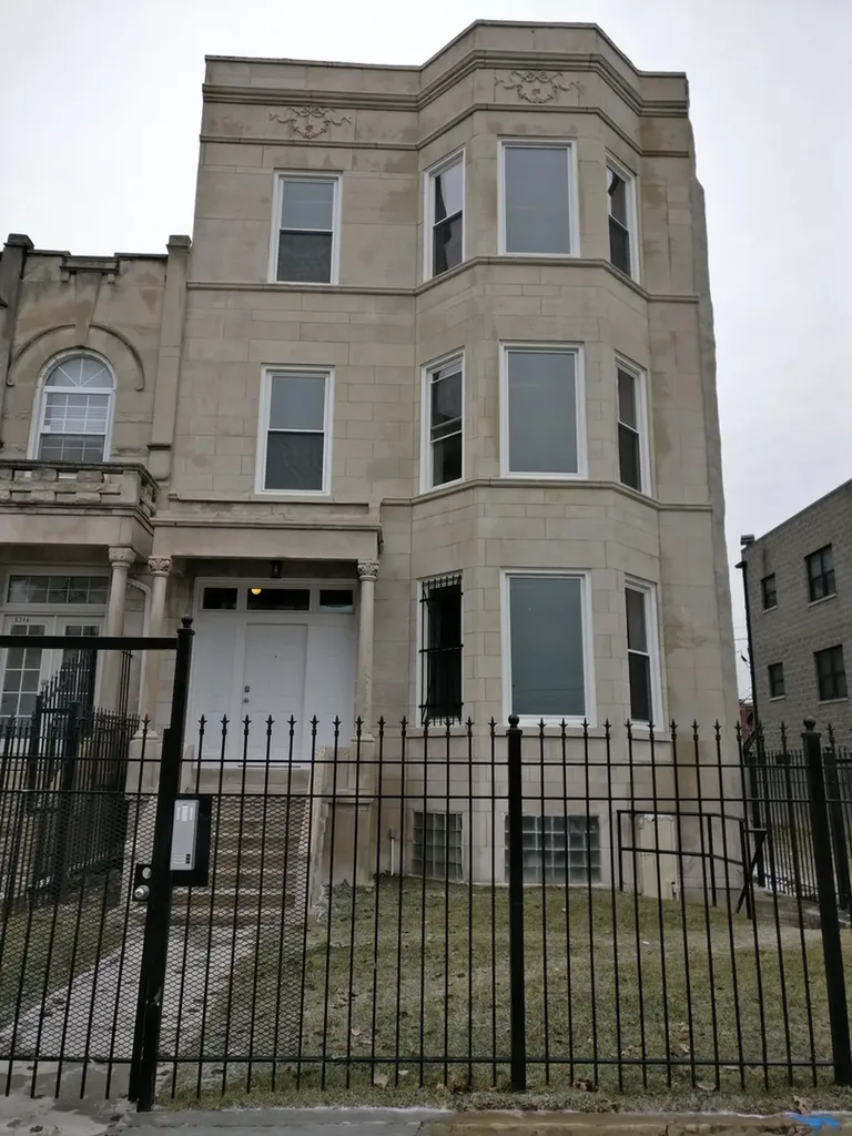6342 South Ingleside Avenue Chicago IL 60637