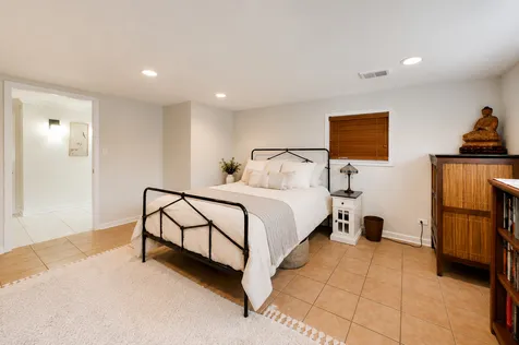413 North Wilshire Lane Arlington Heights IL 60004