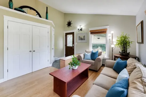 413 North Wilshire Lane Arlington Heights IL 60004