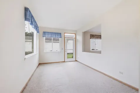 623 Saugatuk Circle Romeoville IL 60446