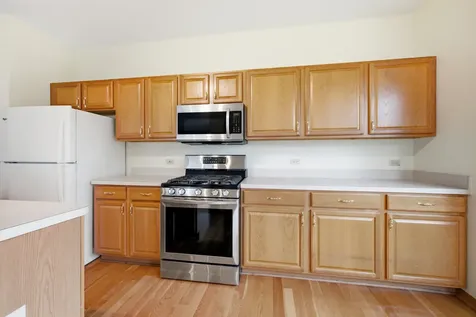 623 Saugatuk Circle Romeoville IL 60446