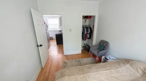 1222 West Victoria Street Chicago IL 60660