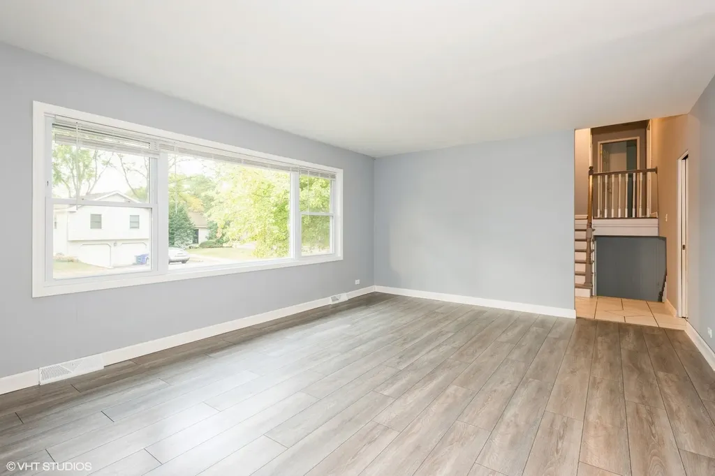 319 Shirley Court Wheaton IL 60187