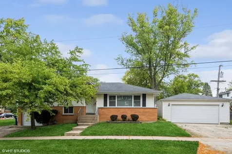 319 Shirley Court Wheaton IL 60187
