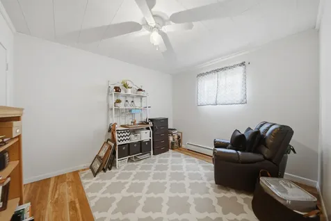 402 East 19th Street Sterling IL 61081